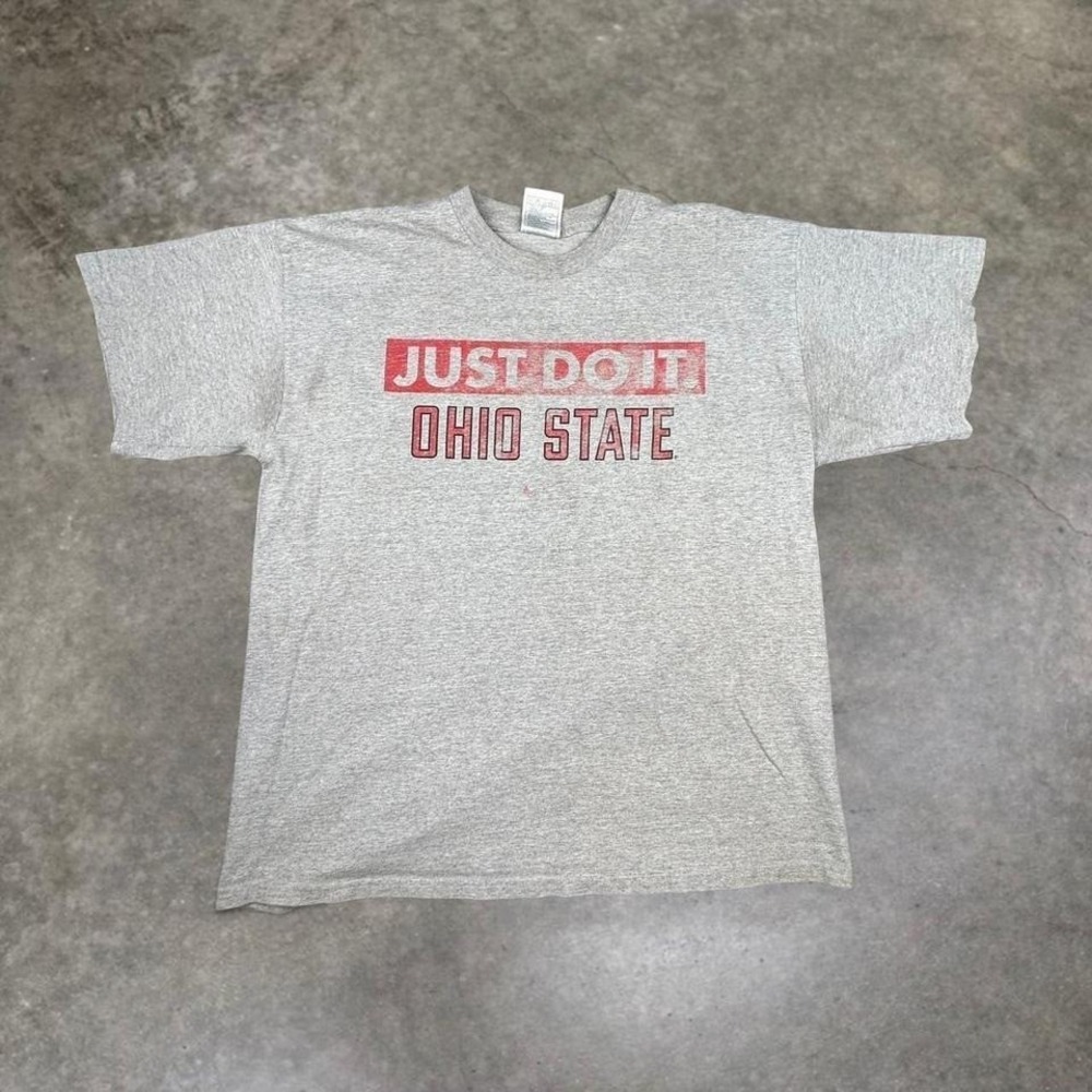 Nike Just Do It Ohio State Buckeyes T-Shirt Grey College Sports Graphic Tee